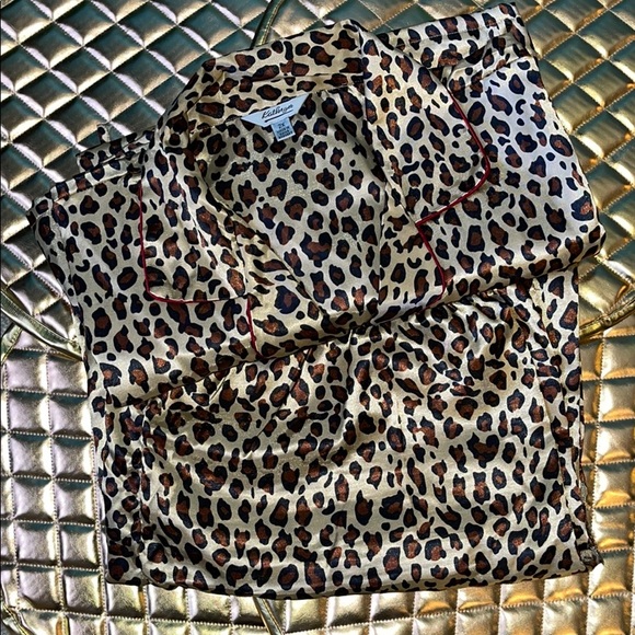 kathryn Other - Adorable PJs!